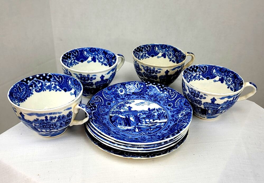 VNTG WR Midwinter "Landscape" Blue and White Transferware 4 Cups 5 Saucers 1930s